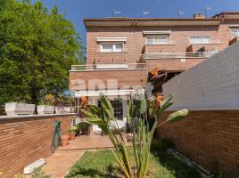  (unifamiliar adossada), 263.00 m², près de bus et de train