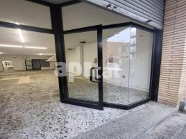 , 120.00 m², in der Nähe von Bus und Bahn