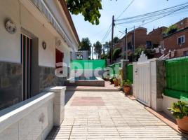 Houses (detached house), 156.00 m², near bus and train