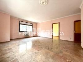 Pis, 108.00 m², حافلة قرب والقطار, Calle Vicenç Dauner, 2