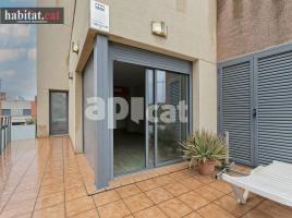 Pis, 118.00 m², près de bus et de train, presque neuf
