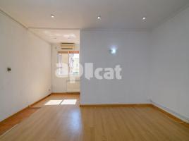 Piso, 70.00 m², cerca de bus y tren