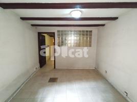 Piso, 51.00 m², cerca bus y metro