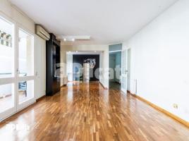 Piso, 115.00 m², cerca de bus y tren