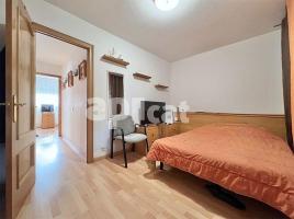 Flat, 80.00 m², near bus and train