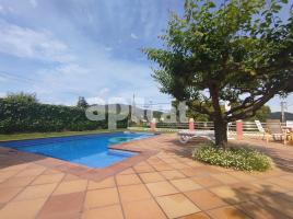 Casa (chalet / torre), 137.00 m², Calle d'Arenys de Mar