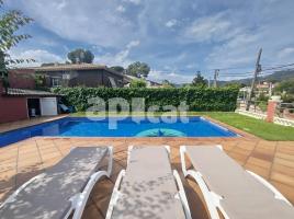 Casa (chalet / torre), 137.00 m², Calle d'Arenys de Mar