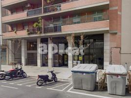 租 , 1374.00 m², 附近的公共汽車和火車, Calle de Pallars, 73