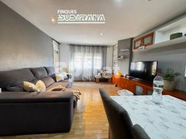 Pis, 90.00 m², près de bus et de train