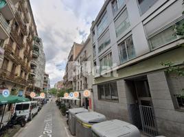 дуплекс, 102.00 m², Рядом с автобусом и метро, почти новый