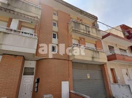 Piso, 87.00 m², cerca de bus y tren, seminuevo