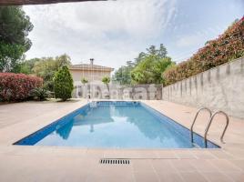 Casa (unifamiliar adosada), 209 m², seminuevo, Zona