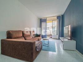Pis, 98.00 m², 附近的公共汽車和火車, Calle Narcís Soler, 4