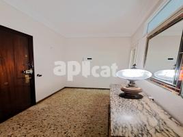 Alquiler ático, 100.00 m², Calle de la Marina