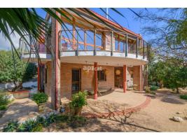 Detached house, 305.00 m²
