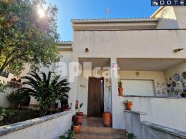 Casa (unifamiliar adossada), 202 m², Zona