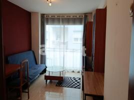Квартиры, 64.00 m², pядом автобусный и железнодорожный, почти новый, Calle Sardana, 31
