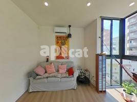 Apartament, 84.00 m², 附近的公共汽車和火車, Calle Riera de Sant Andreu