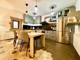 Unifamiliar aïllada, 180.00 m², presque neuf