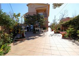 Terraced house, 271.00 m²