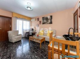 Flat, 80.00 m², near bus and train