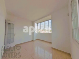Pis, 98.00 m², 附近的公共汽車和火車, Calle del Mas Estaper, 6