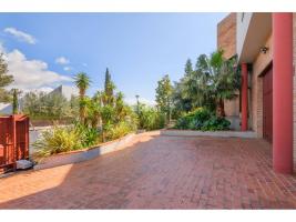 Detached house, 305.00 m²