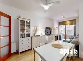 Pis, 117.00 m², حافلة قرب والقطار