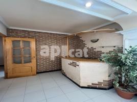 Pis, 85.00 m², Calle del Monestir de Ripoll