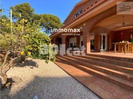 Houses (terraced house), 689 m², Zona