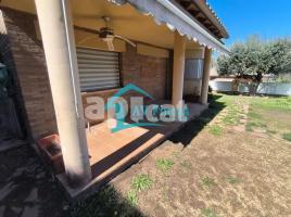  (unifamiliar aïllada), 190.00 m², حافلة قرب والقطار, جديد تقريبا