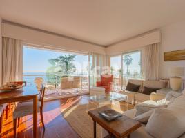 Piso, 198.00 m², cerca de bus y tren