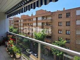 Dúplex, 131.00 m², cerca de bus y tren