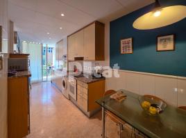 Dúplex, 131.00 m², cerca de bus y tren