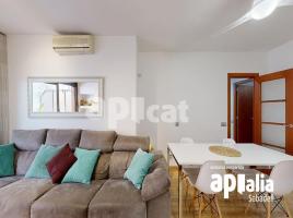 Flat, 117.00 m², near bus and train, CENTRO