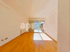  (unifamiliar adossada), 220.00 m², in der Nähe von Bus und Bahn, fast neu, Calle Enric Teixidó i Salvà, 30
