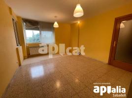Flat, 77.00 m², near bus and train, Avenida de la Concòrdia, 92