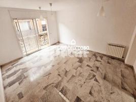  (unifamiliar adossada), 198.00 m², حافلة قرب والقطار, جديد تقريبا