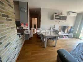 Pis, 77 m², Zona