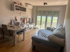 Pis, 77 m², Zona