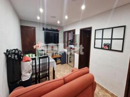 Pis, 60.00 m², prop de bus i tren