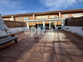  (unifamiliar adossada), 130.00 m², près de bus et de train, Paseo Mil·les Dalmau