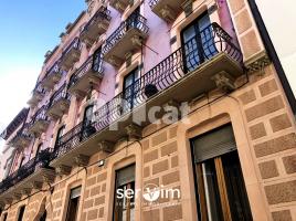 Pis, 199.00 m², prop de bus i tren, Calle del Nord