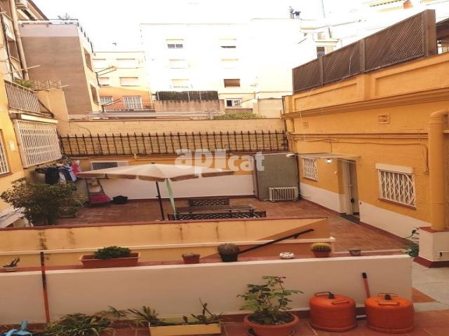 Pis, 70.00 m², prop de bus i tren, Calle de la Marquesa de Caldes de Montbui