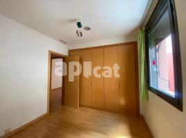 Piso, 65.00 m², cerca bus y metro, seminuevo