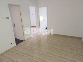 Pis, 55.00 m², prop de bus i tren