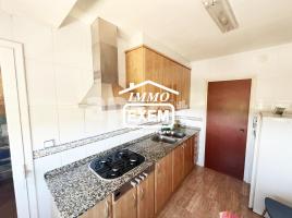 Apartament, 61.00 m², near bus and train