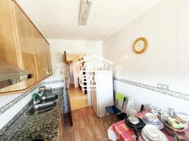 Apartament, 61.00 m², near bus and train