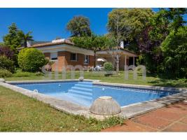 Unifamiliar aïllada, 340.00 m²