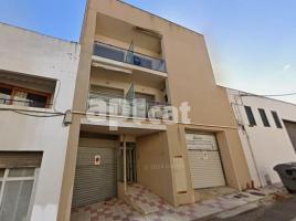 , 275.00 m²